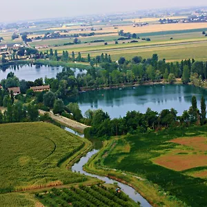 Agriturismo Ai Due Laghi Italia