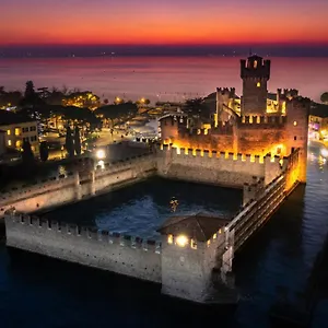 Garda Ibiscus Di Francia Appartamento Desenzano del Garda