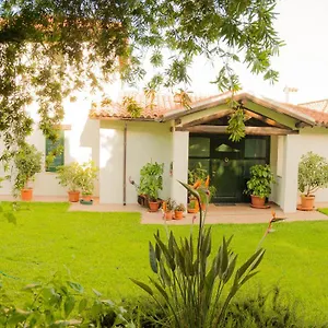 Habitación en casa particular Aurora, Olbia